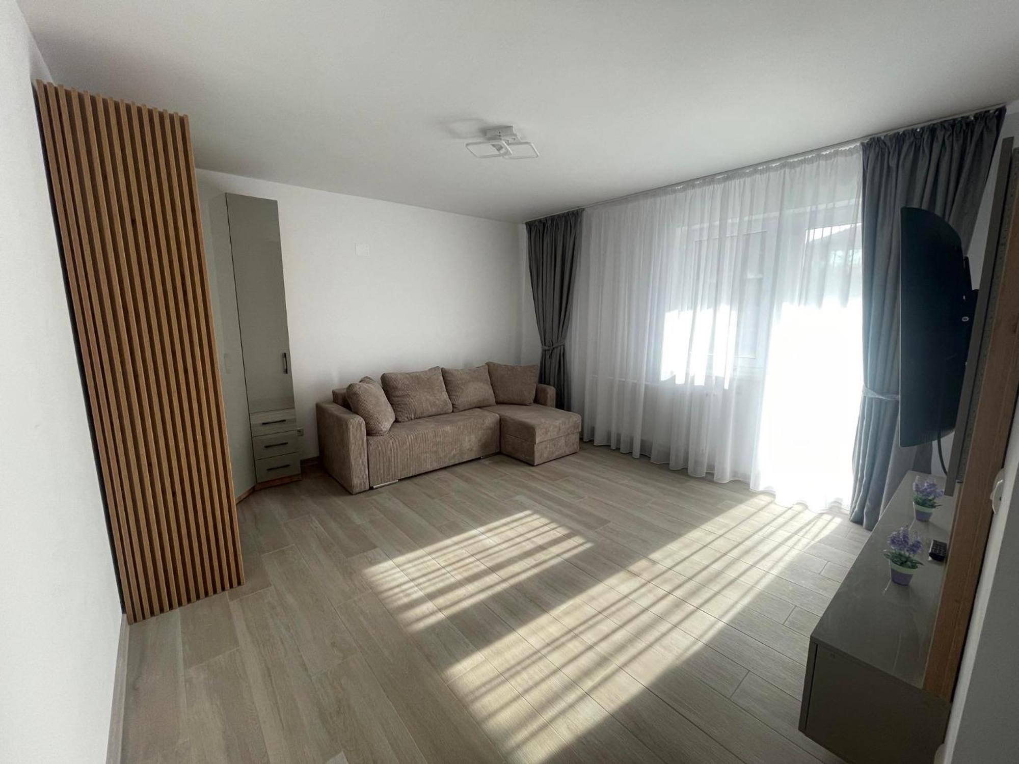 Luxury Apartment ピテシュティ エクステリア 写真